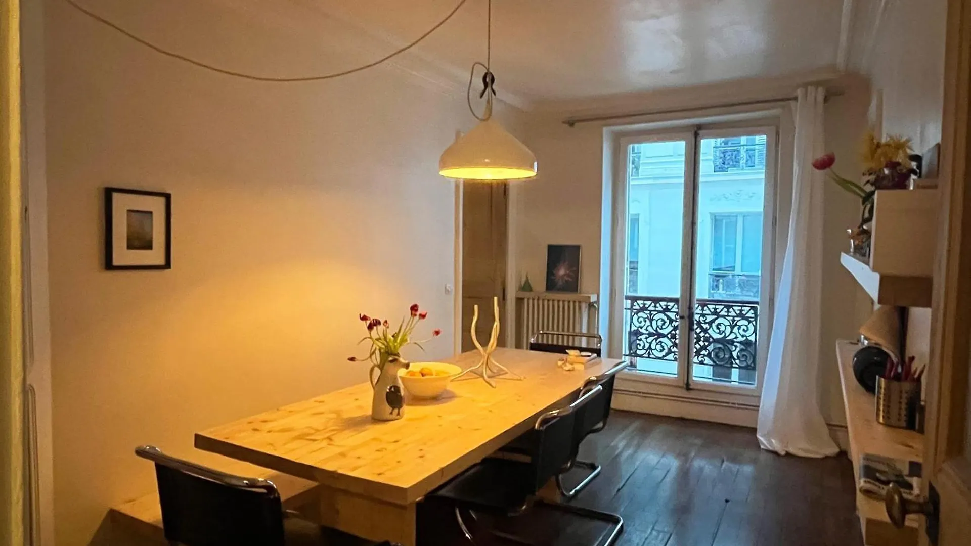 Charming Spacious T2 In The 18Th - Paris Apartment